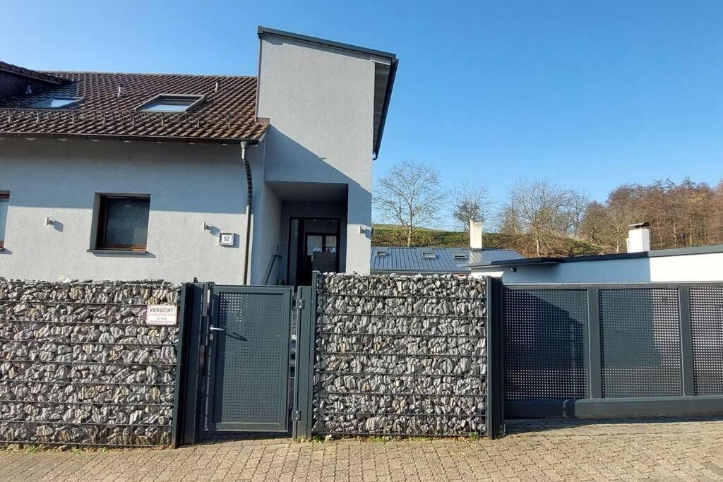 Grosse Tolle 4 Zimmer Ferienwohnung Im Herzen Des Odenwaldes Mörlenbach Екстериор снимка