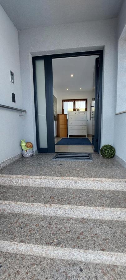 Grosse Tolle 4 Zimmer Ferienwohnung Im Herzen Des Odenwaldes Mörlenbach Екстериор снимка