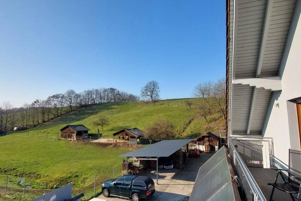 Grosse Tolle 4 Zimmer Ferienwohnung Im Herzen Des Odenwaldes Mörlenbach Екстериор снимка