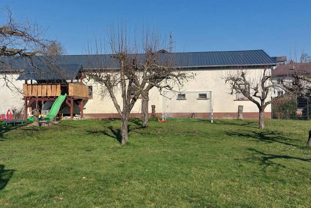 Grosse Tolle 4 Zimmer Ferienwohnung Im Herzen Des Odenwaldes Mörlenbach Екстериор снимка